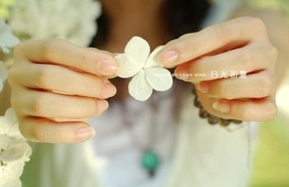 QQ心情说说:你说我是你的命,可当分手时你也没死