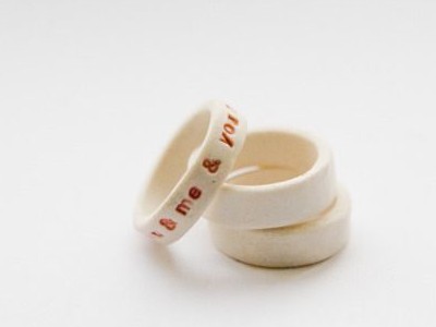 心酸的说说:说好的一生一世,到头来变成一死一伤,死了心伤了情